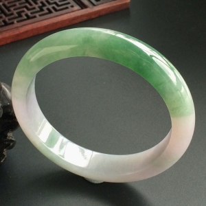 (超值推荐)糯冰种飘花略带淡紫罗兰手镯(58.2mm)