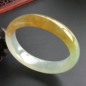 (超值推荐)冰种晴水黄翡贵妃镯(57.1mm-50mm)