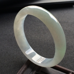 （超值推荐）糯冰种晴水手镯（58mm）