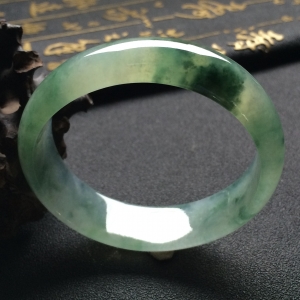 （超值推荐）冰种飘花贵妃镯（55.3mm-50mm）