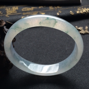 （超值推荐）冰种飘花贵妃镯（56.8mm-50mm）