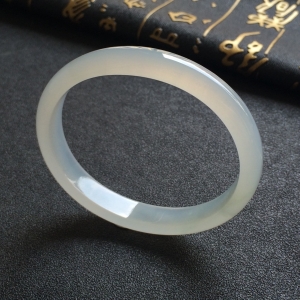 （超值推荐）冰种晴水贵妃镯（54.4mm-48.7mm）