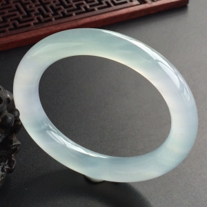 (超值推荐)冰种晴水圆条手镯(55.6mm)