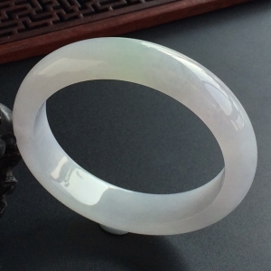 (超值推荐)糯冰种晴水手镯(56mm)