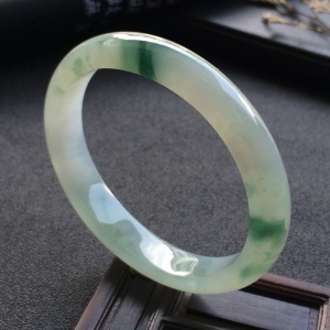 （超值推荐）糯冰种飘花贵妃镯（55.5mm-48.4mm）