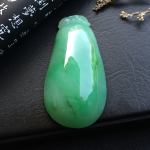 （超值推荐）糯冰种豆色福瓜挂件