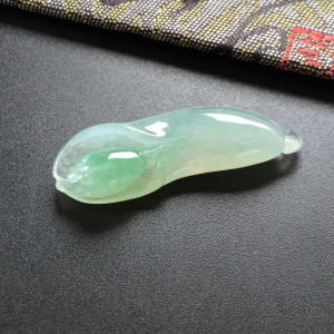 (超值推荐)糯冰种绿晴水兰花挂件