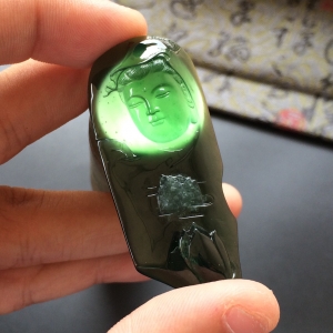 (超值推荐)冰种蓝水观音头挂件【玉雕名家王国清作品】