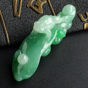 (超值推荐)糯冰种飘翠呱呱来财挂件