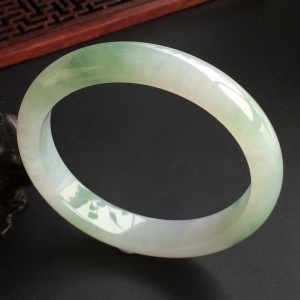 (超值推荐)糯冰种飘花手镯(57mm)