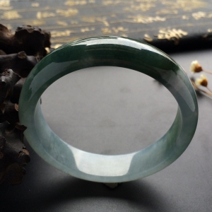 （超值推荐）糯冰种晴水手镯（54mm）