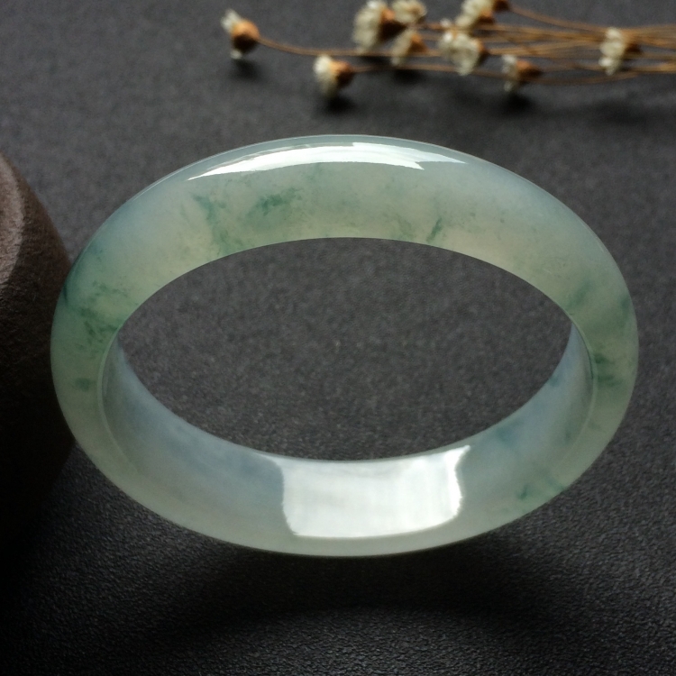 （超值推荐）冰种飘花贵妃镯（56.3mm-49.3mm）