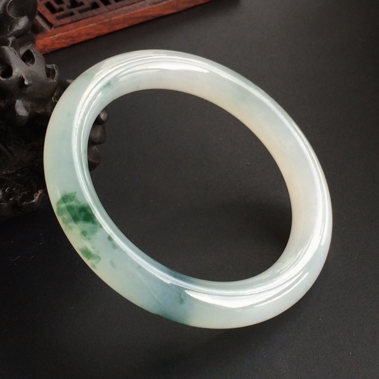 (超值推荐)冰种飘花圆条手镯(55.5mm)