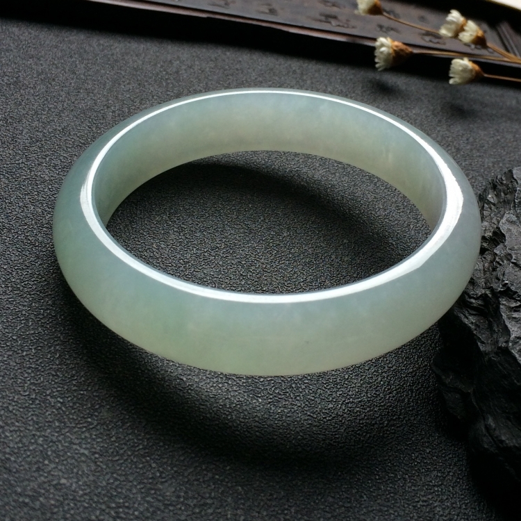 （超值推荐）糯冰种晴水手镯（57mm）
