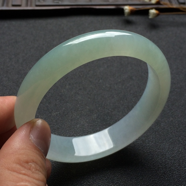 （超值推荐）糯冰种晴水手镯（57mm）
