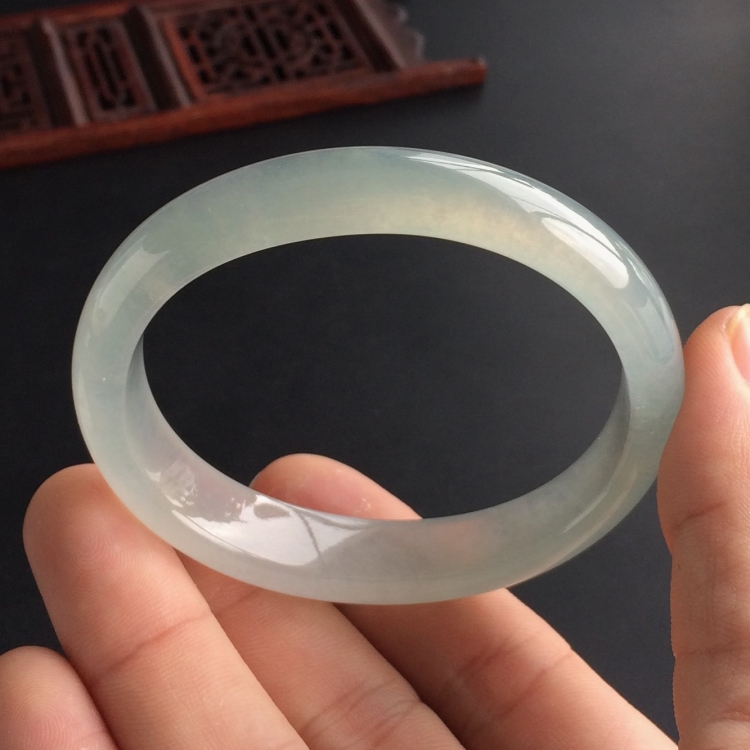 (超值推荐)冰种晴水贵妃镯(55.7mm-47.5mm)