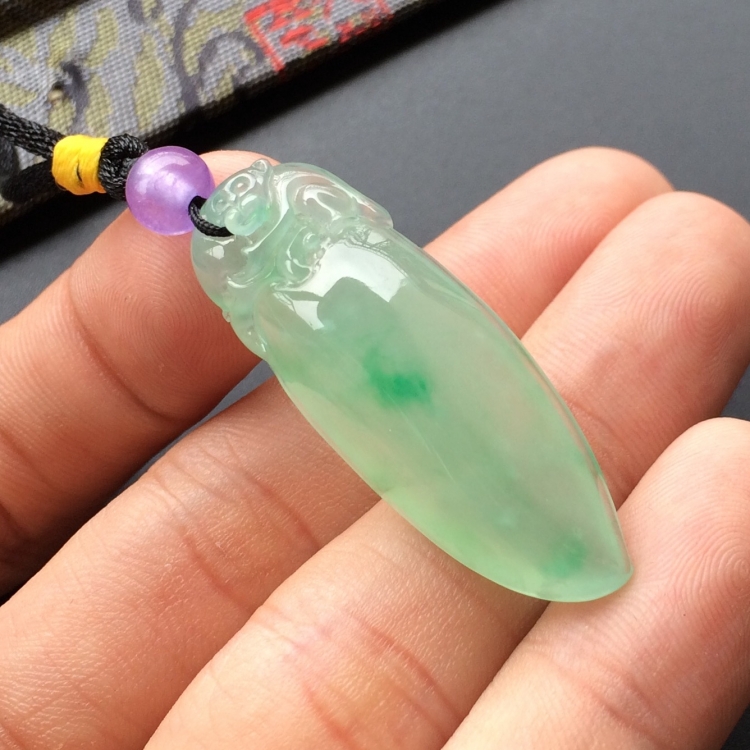 (超值推荐)冰种飘翠灵猴献瑞挂件