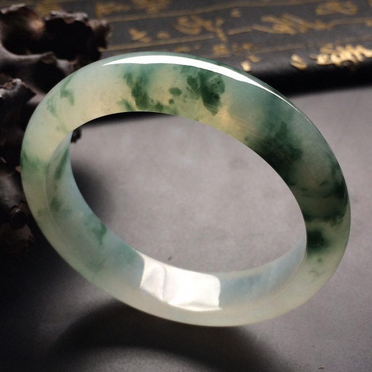 （超值推荐）冰种飘花手镯（56.5mm）