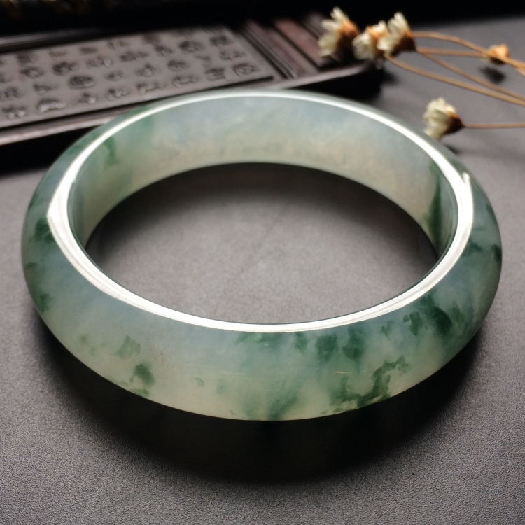 （超值推荐）冰种飘花手镯（56.5mm）