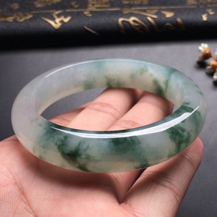 （超值推荐）冰种飘花手镯（56.5mm）