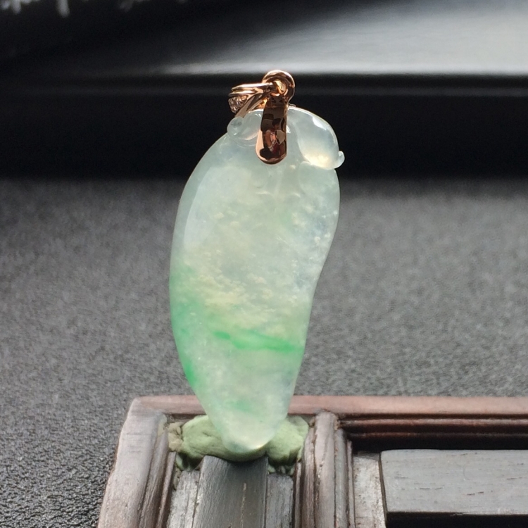 （超值推荐）冰种飘翠福瓜挂件