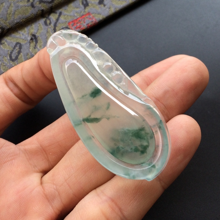 (超值推荐)冰种飘花福瓜挂件