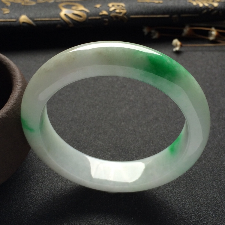 （超值推荐）糯冰种飘翠手镯（58mm）