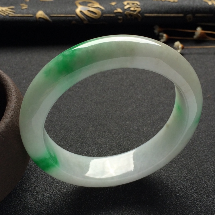 （超值推荐）糯冰种飘翠手镯（58mm）