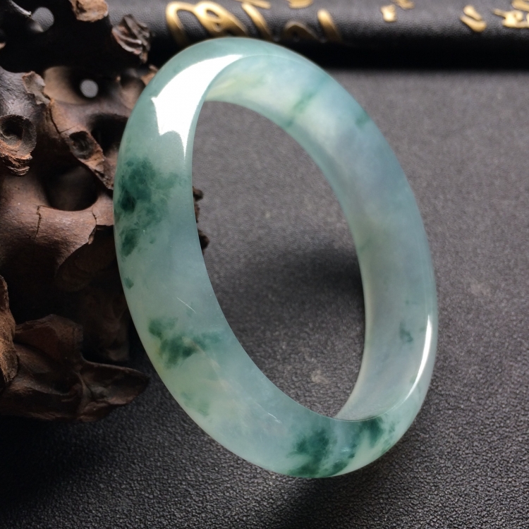 （超值推荐）冰种飘花贵妃镯（58mm-48.6mm）