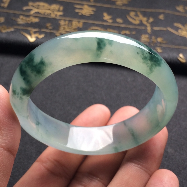 （超值推荐）冰种飘花贵妃镯（58mm-48.6mm）