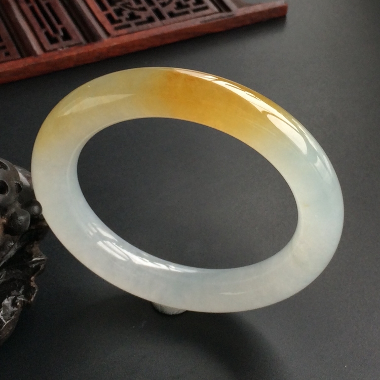 (超值推荐)糯冰种黄翡圆条手镯(53.5mm)