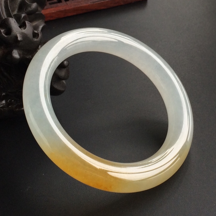 (超值推荐)糯冰种黄翡圆条手镯(53.5mm)
