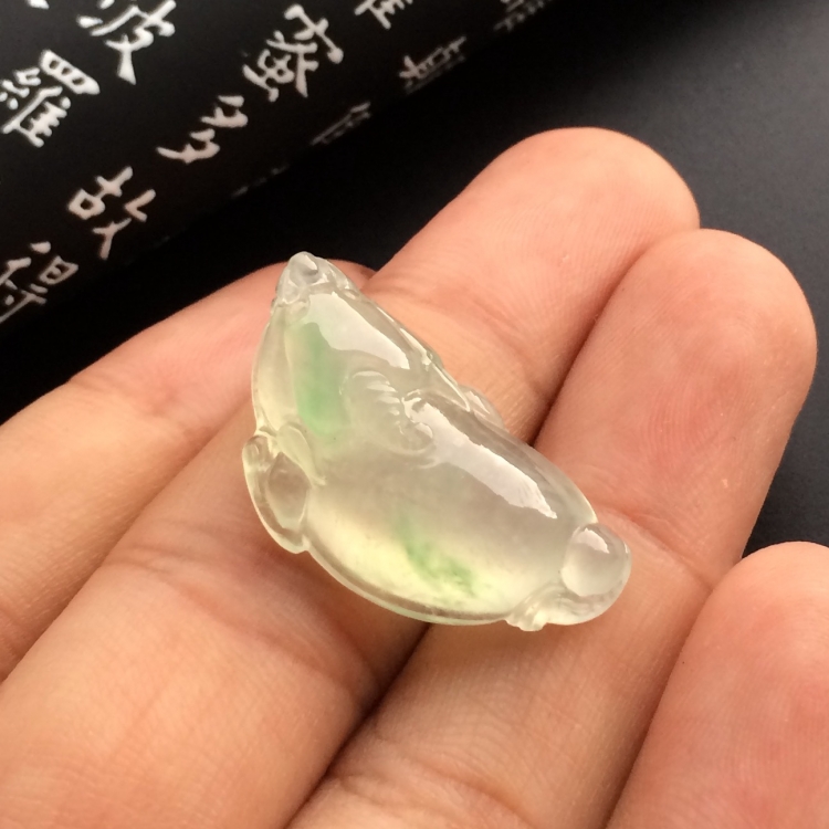 （超值推荐）冰种略飘花招财进宝挂件