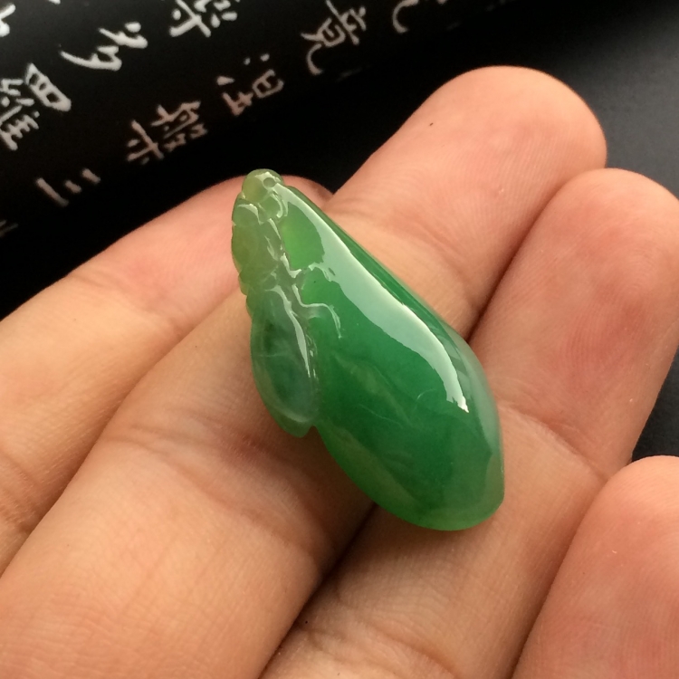 （超值推荐）糯冰种飘翠福瓜挂件