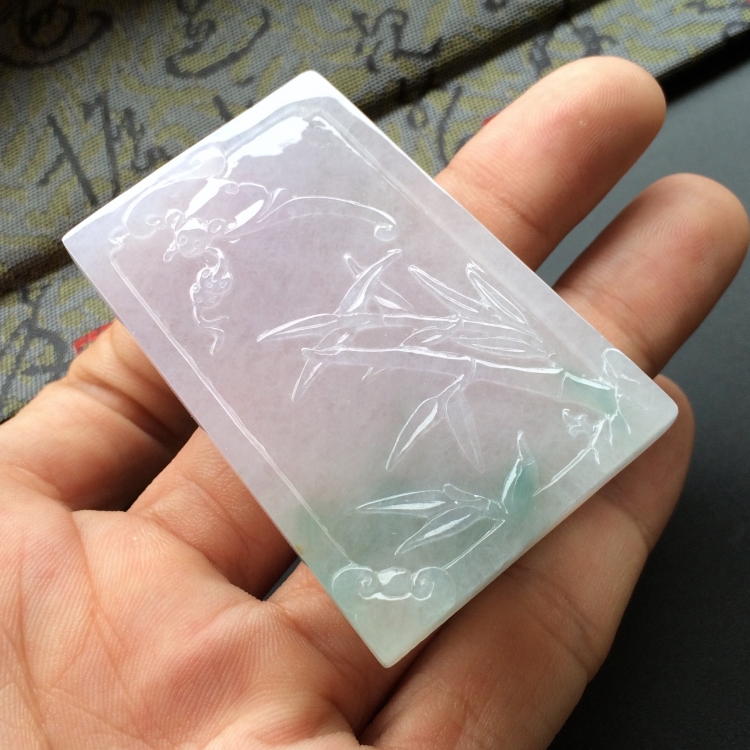 (超值推荐)糯冰种淡紫罗兰飘花年年有余挂件