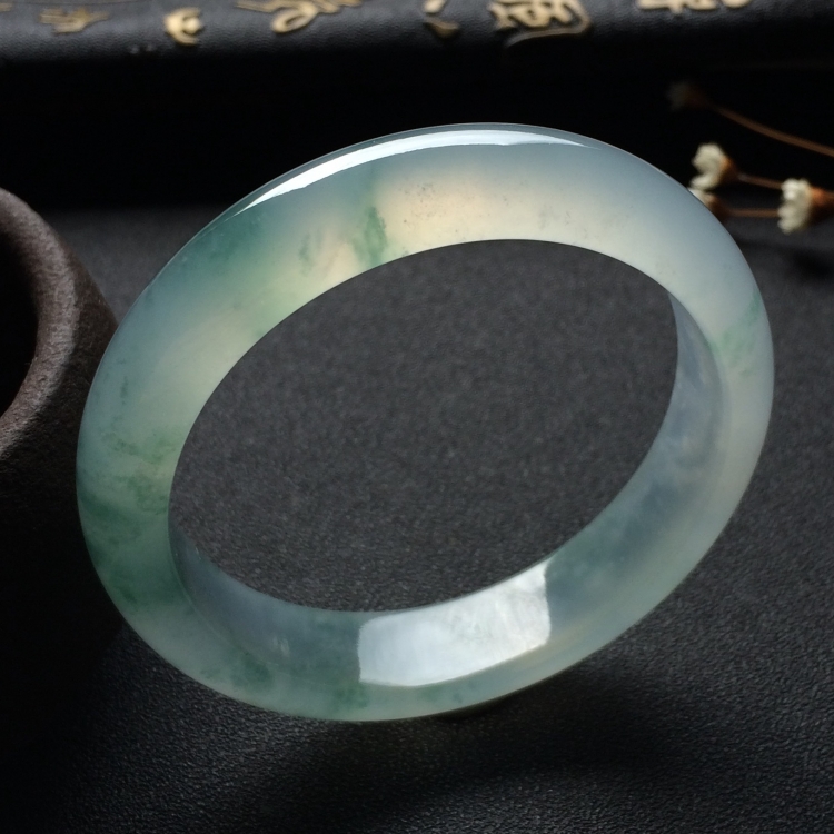（超值推荐）冰种飘花手镯（53.8mm）