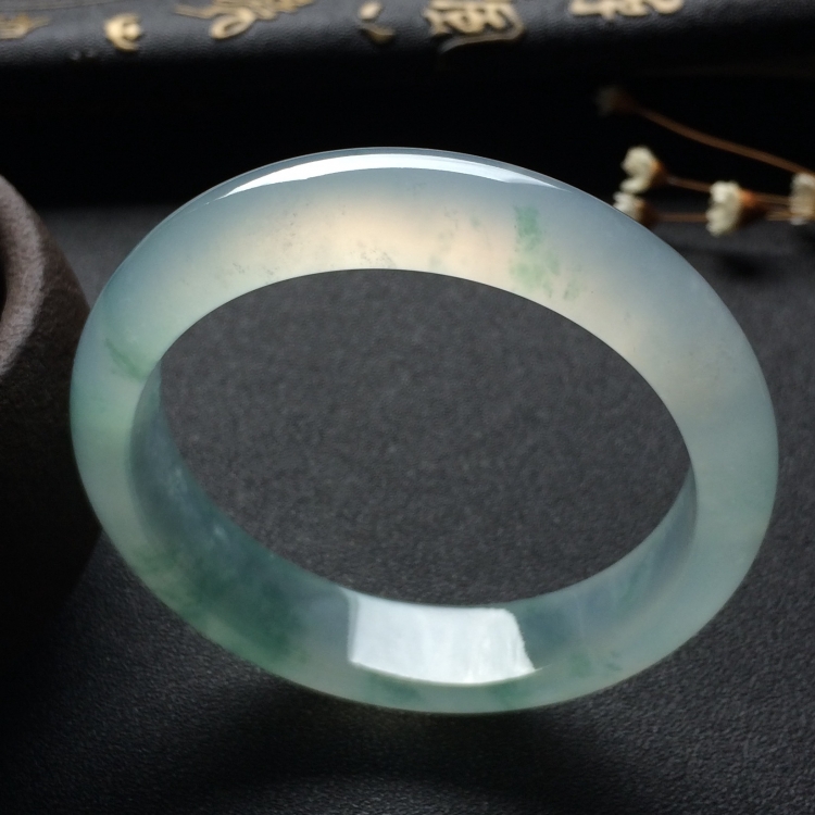 （超值推荐）冰种飘花手镯（53.8mm）