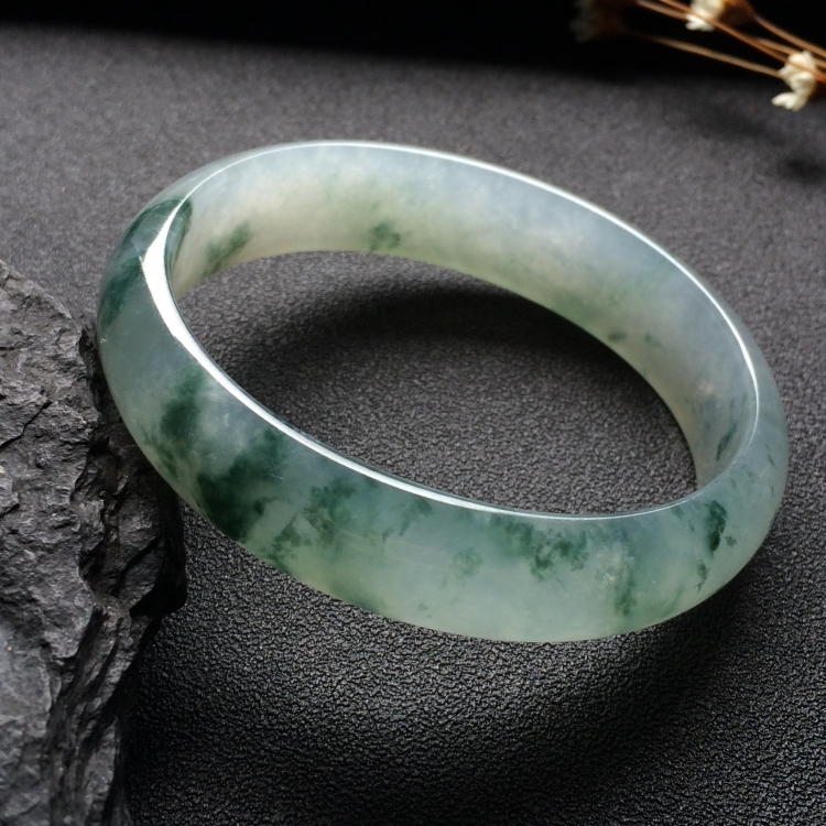 （超值推荐）冰种飘花贵妃镯（55.2mm-49mm）
