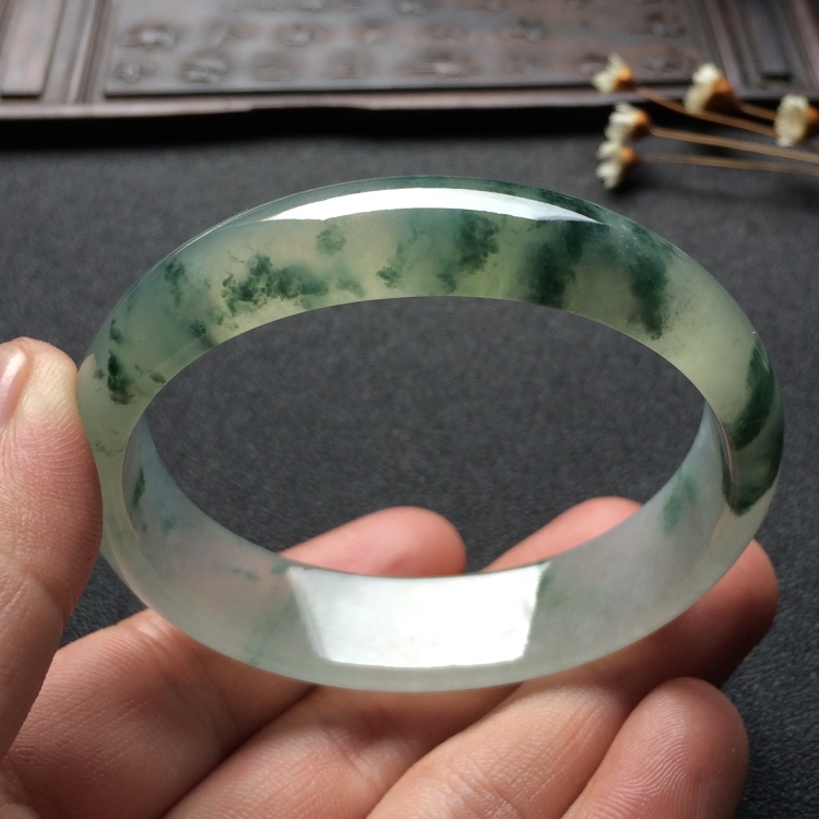 （超值推荐）冰种飘花贵妃镯（55.2mm-49mm）