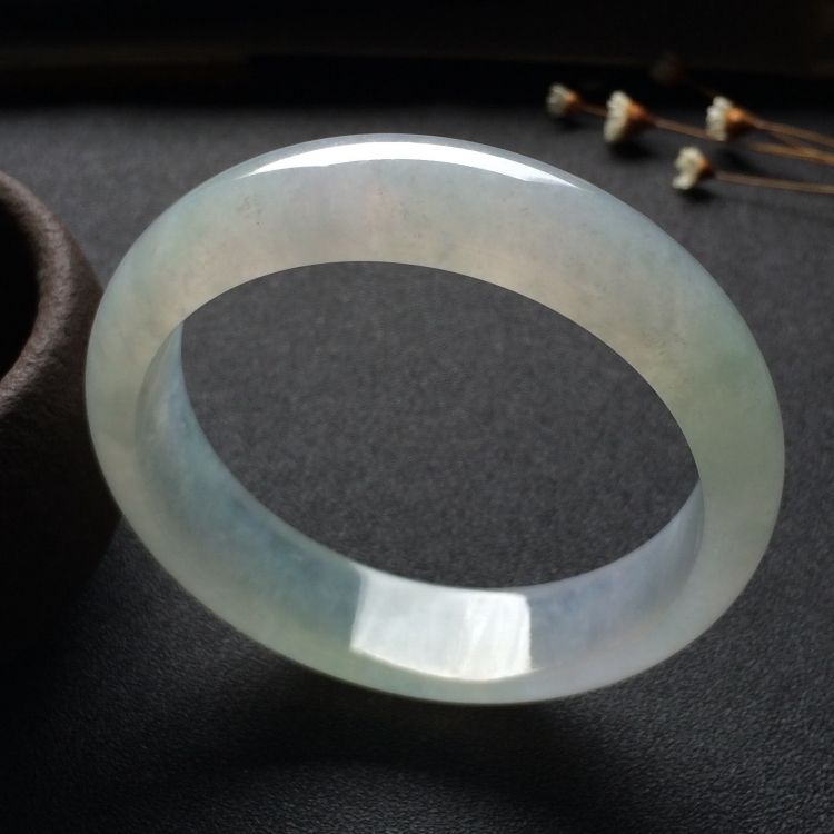 （超值推荐）冰种淡晴水手镯（59mm）