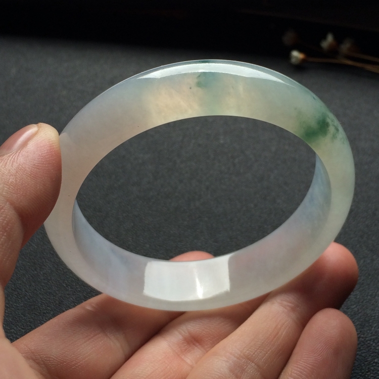 （超值推荐）冰种飘花手镯（56.8mm）