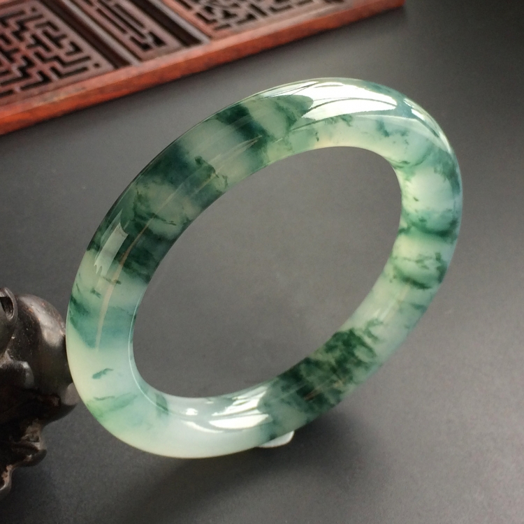 (超值推荐)冰种飘花圆条手镯(54.7mm)