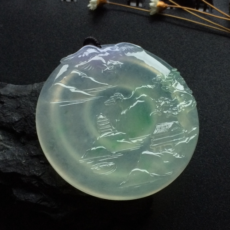 （超值推荐）冰种飘花略带紫罗兰大展宏图挂件