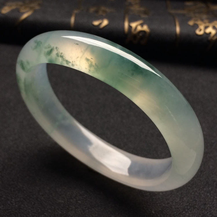 （超值推荐）冰种飘花贵妃镯（54mm-47.5mm）