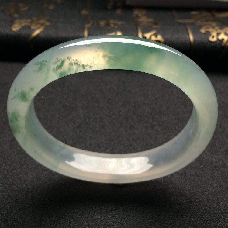 （超值推荐）冰种飘花贵妃镯（54mm-47.5mm）