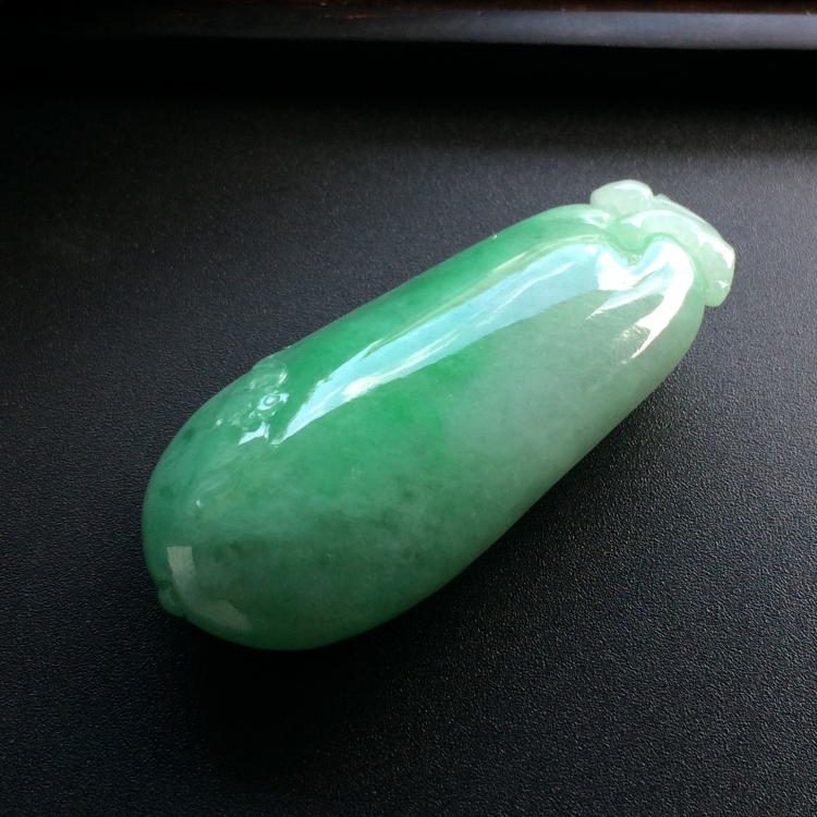 （超值推荐）糯冰种豆色福瓜挂件