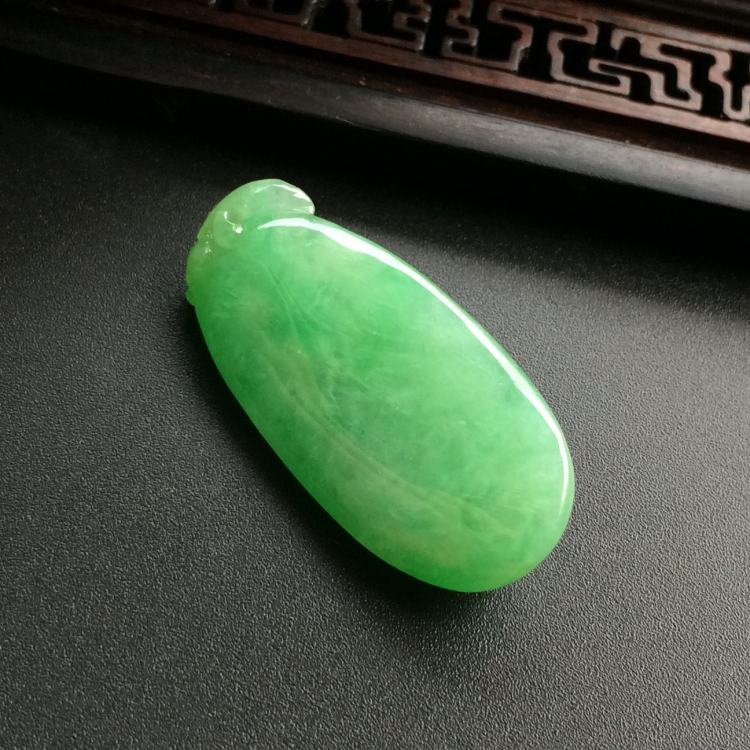 （超值推荐）糯冰种绿晴水福瓜挂件