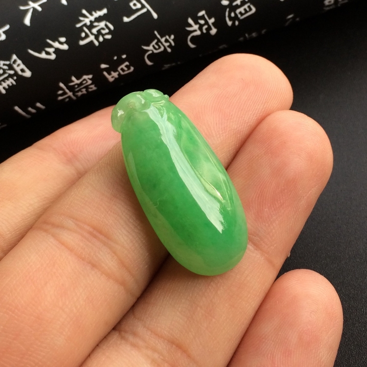 （超值推荐）糯冰种绿晴水福瓜挂件