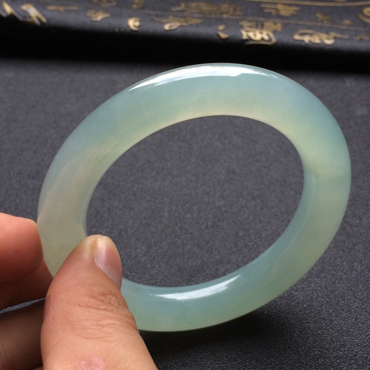 （超值推荐）冰种晴水圆条手镯（58.2mm）