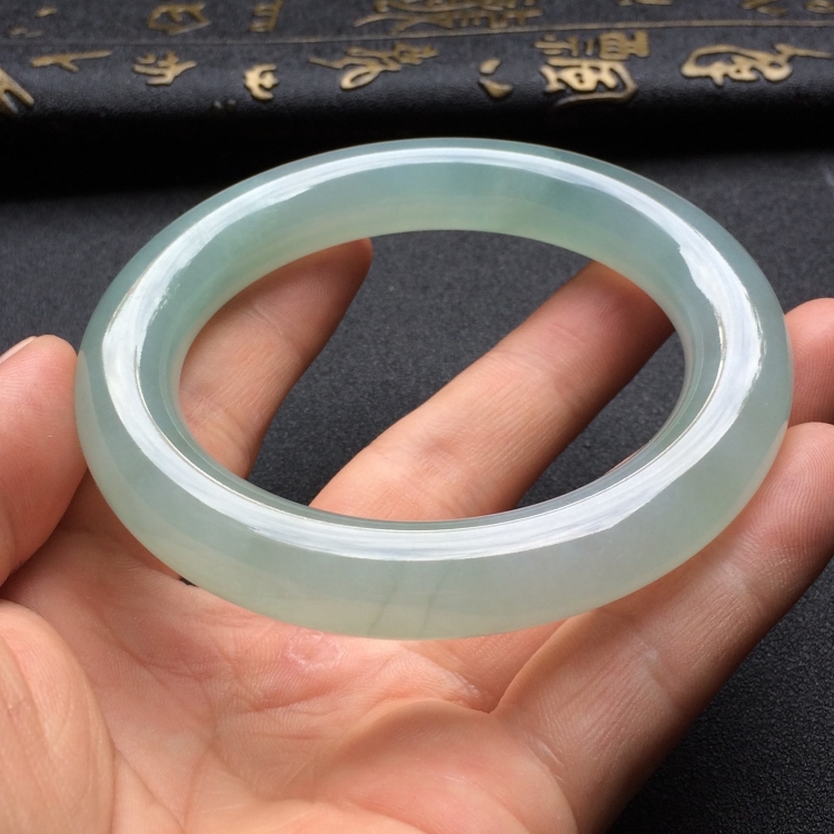 （超值推荐）冰种晴水圆条手镯（58.2mm）